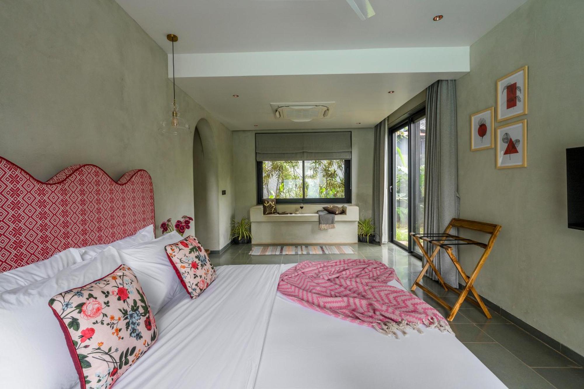 Vana - A Lindsay Manor Vagator Bagian luar foto